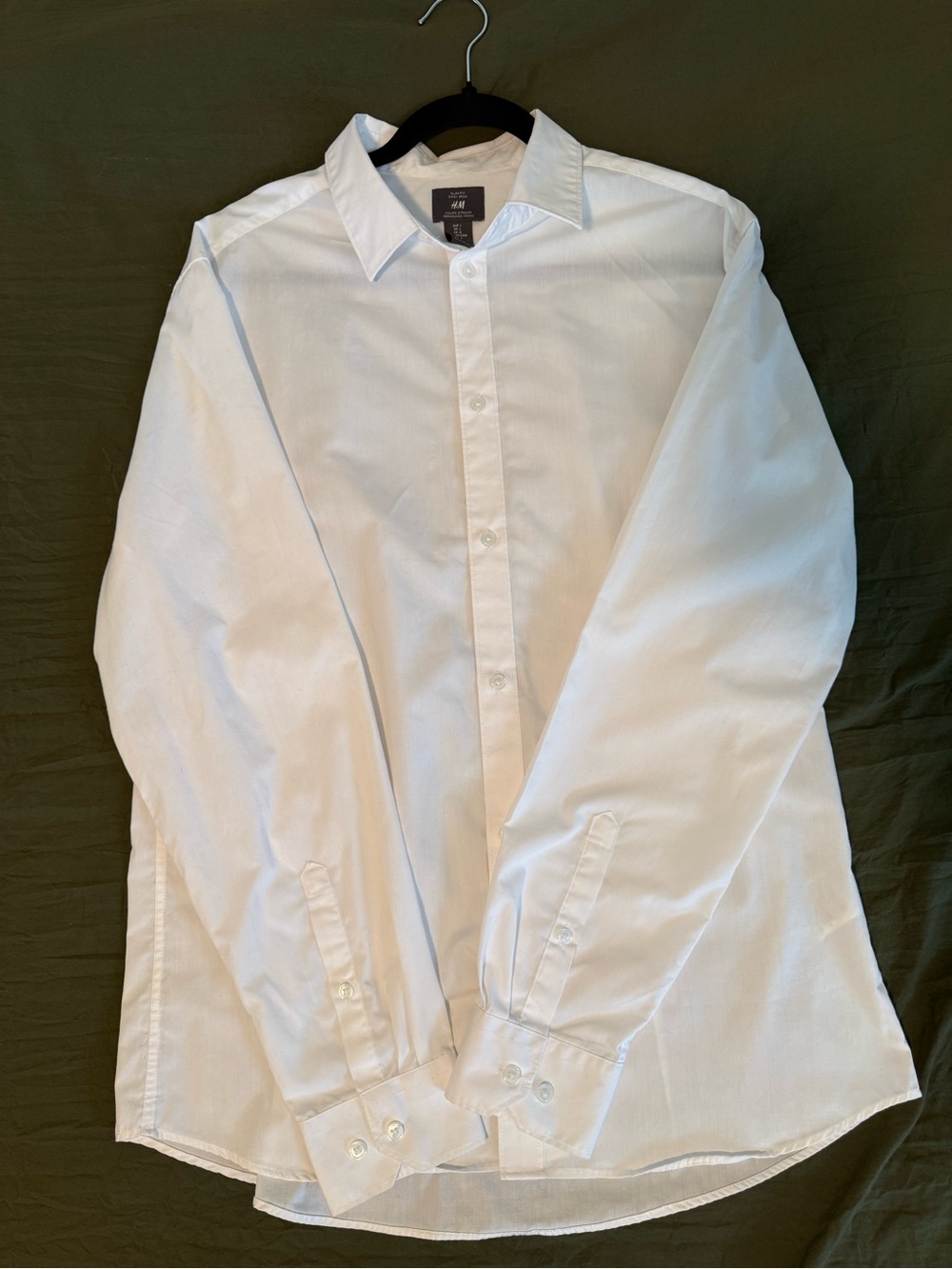 Men’s H&M White Slim Fit Button-Down Dress Shirt – Size Large